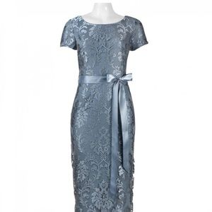 Adrianna Papell Timeless lace dress
